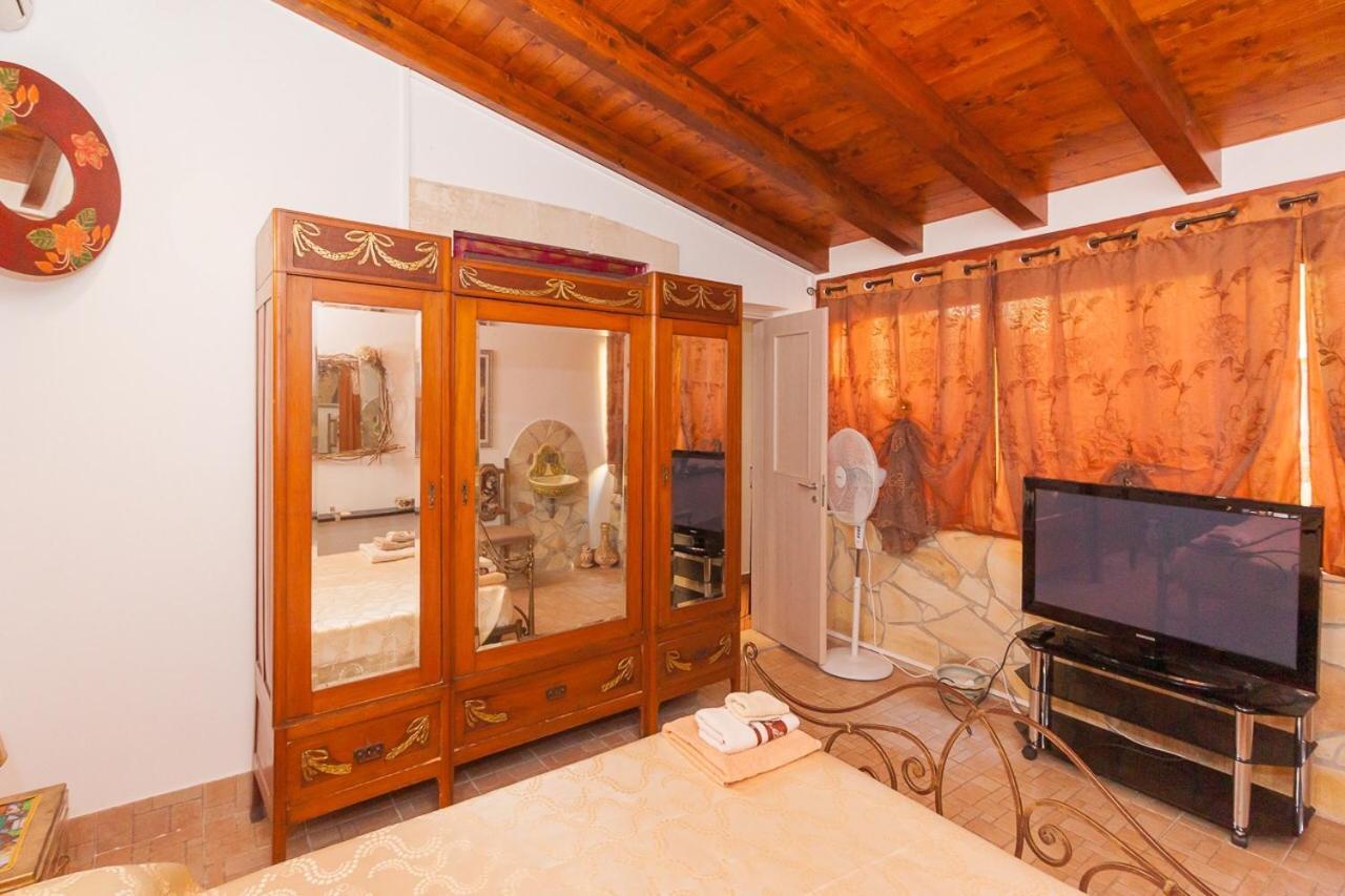 B&B L'Infiorescenza New Syracuse Bagian luar foto